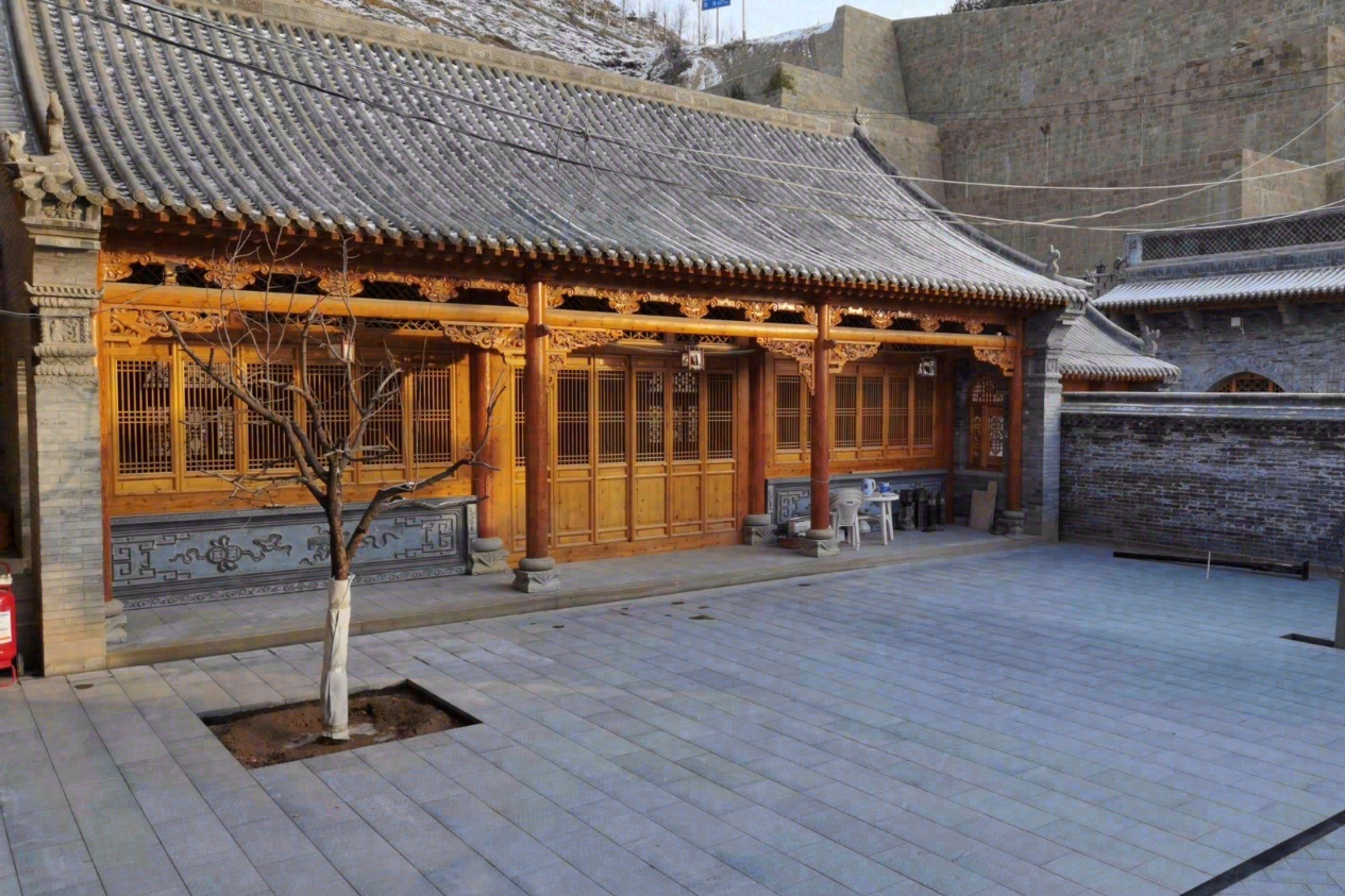 Custom Display Solutions for Cultural Museums