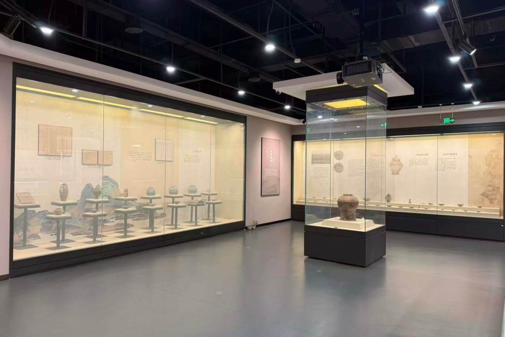 museum wall display cases