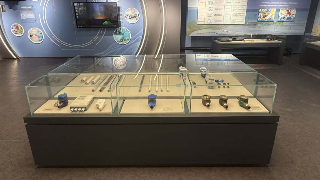 Museum Display Case Manufacturer