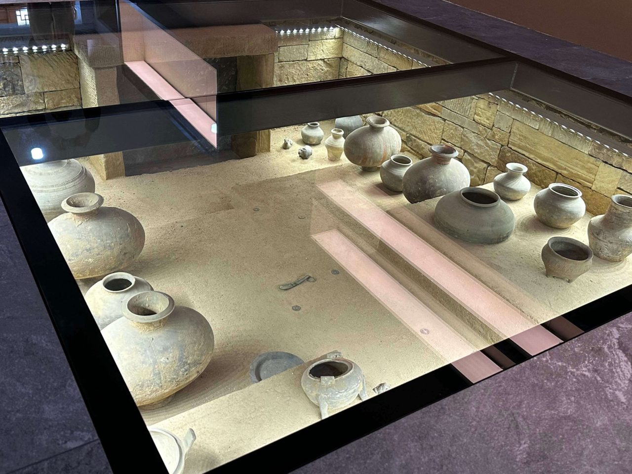 museum niche display case